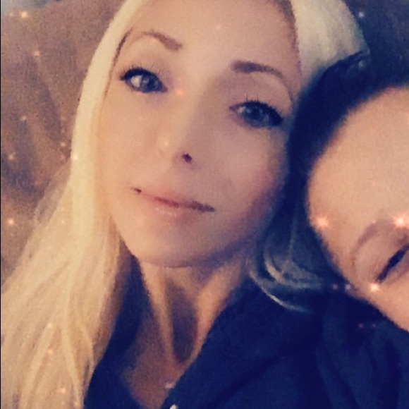 Meet your Posher, Jessica - Picture 1 of 1